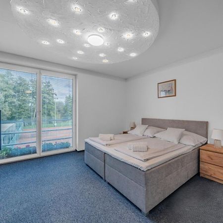 Raketa Residence, Restaurant & Hotel Prievidza Luaran gambar