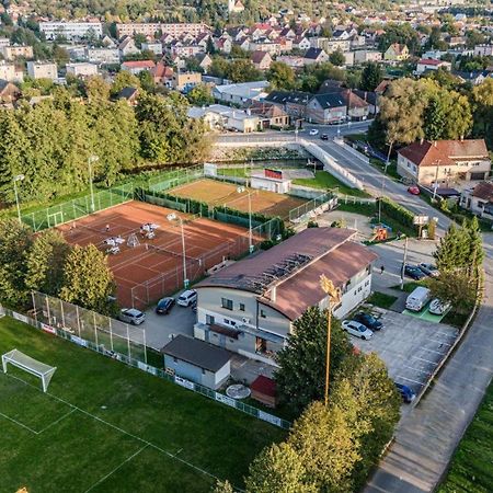 Raketa Residence, Restaurant & Hotel Prievidza Luaran gambar