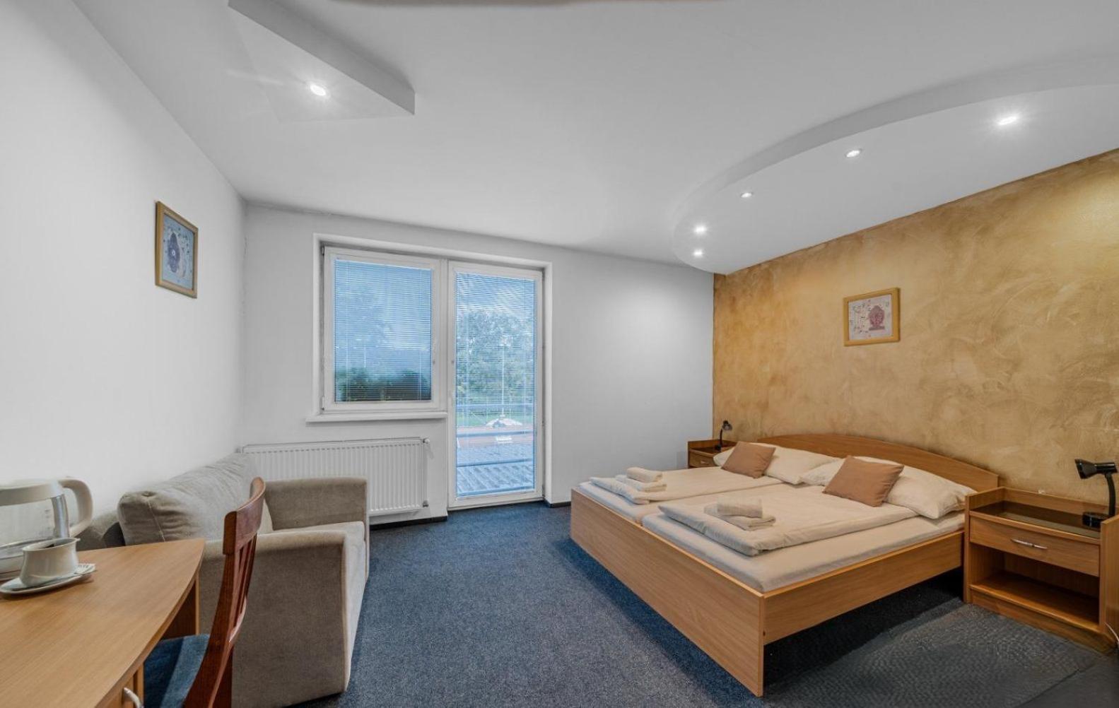 Raketa Residence, Restaurant & Hotel Prievidza Luaran gambar