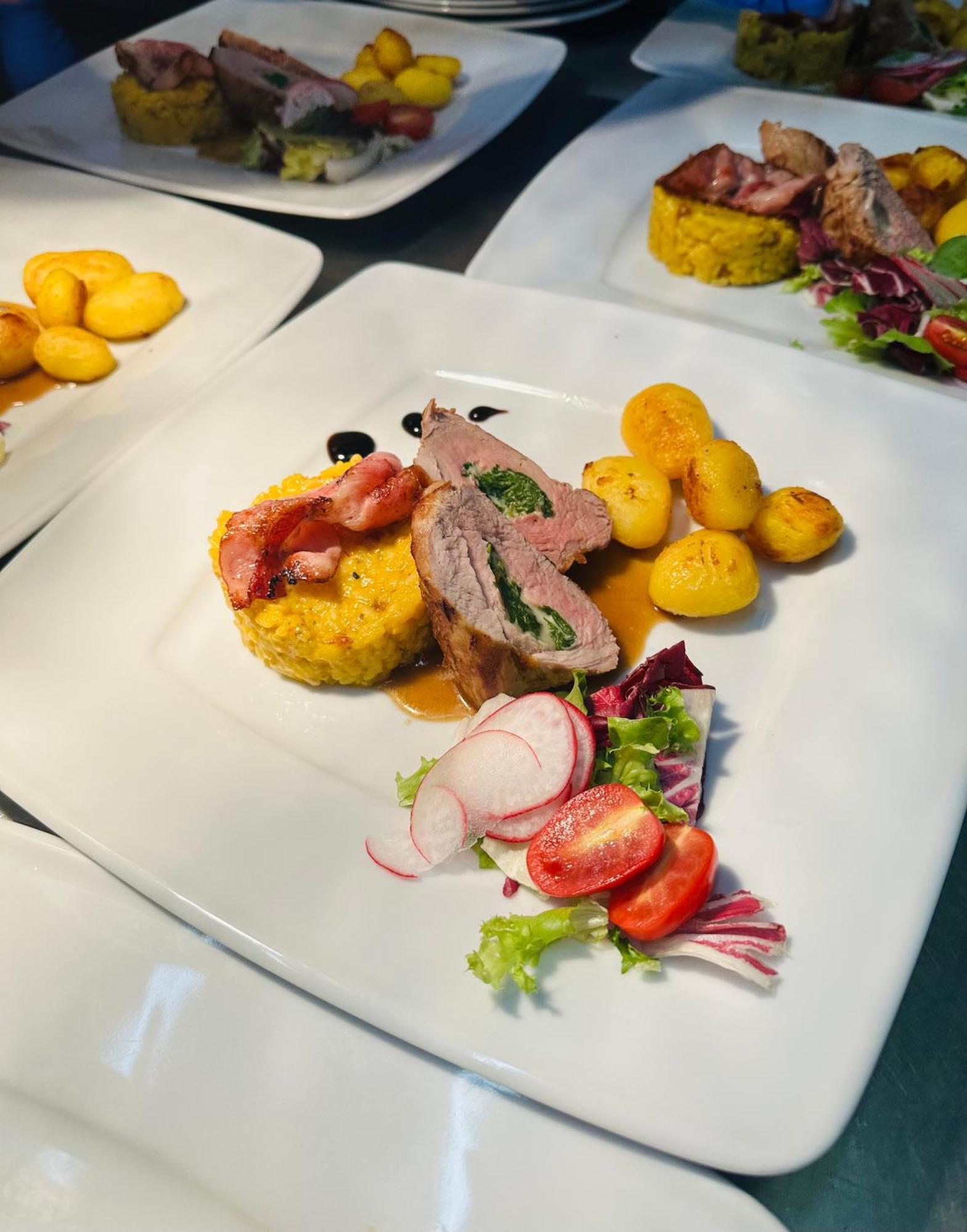 Raketa Residence, Restaurant & Hotel Prievidza Luaran gambar