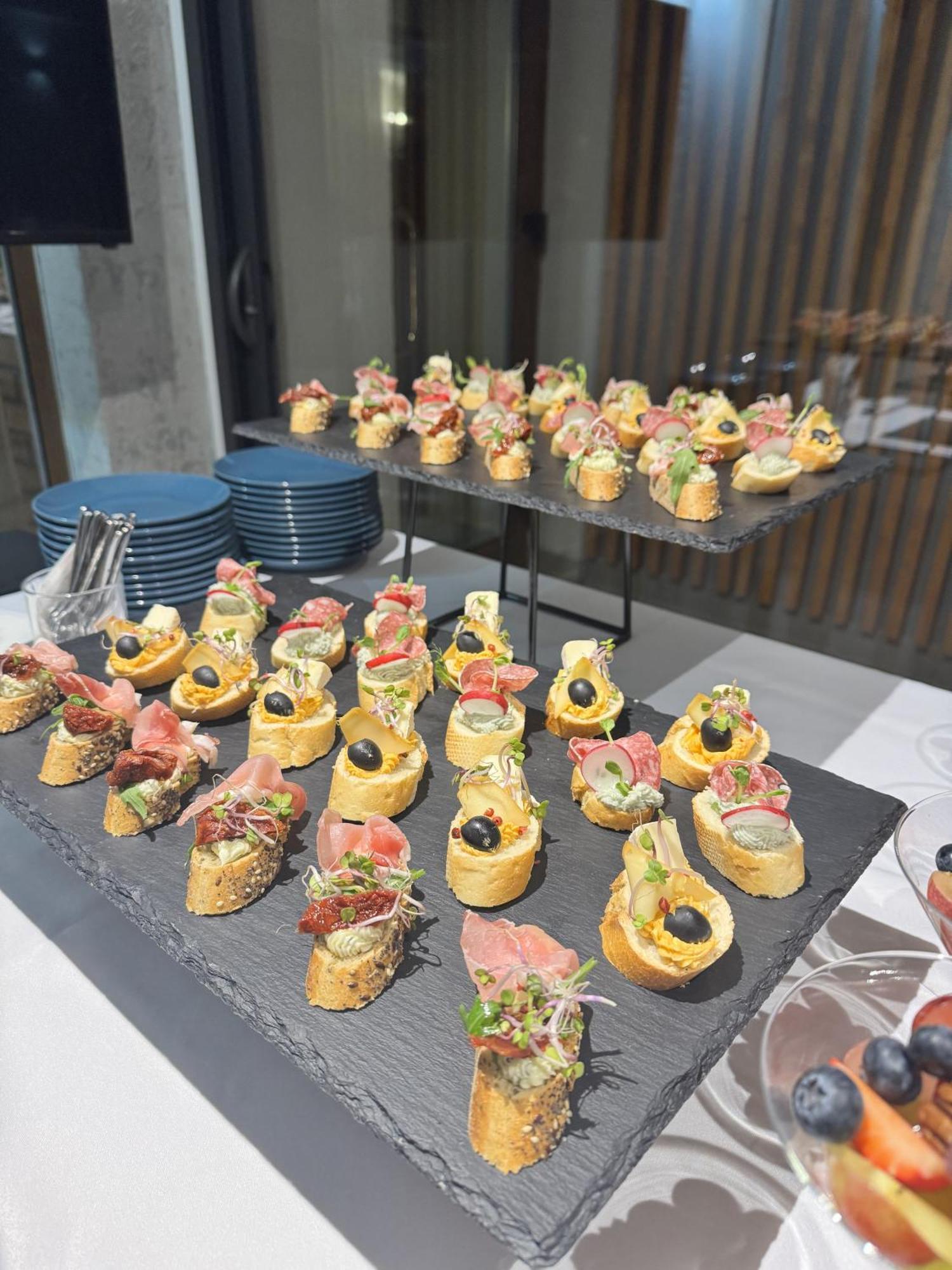 Raketa Residence, Restaurant & Hotel Prievidza Luaran gambar