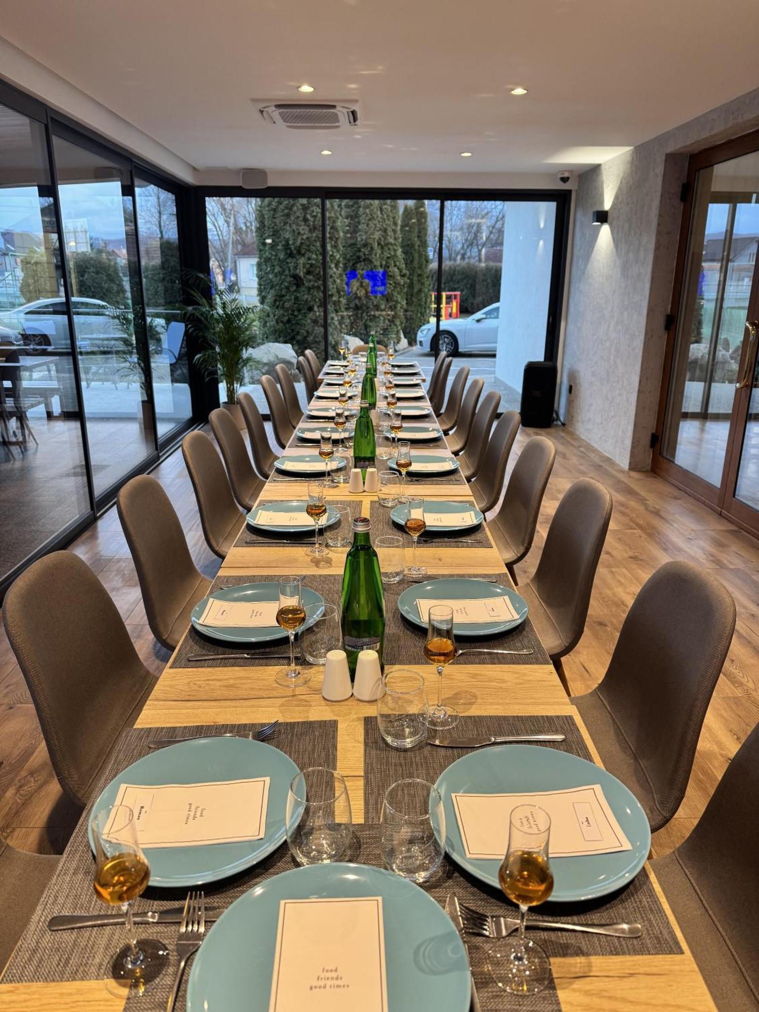 Raketa Residence, Restaurant & Hotel Prievidza Luaran gambar